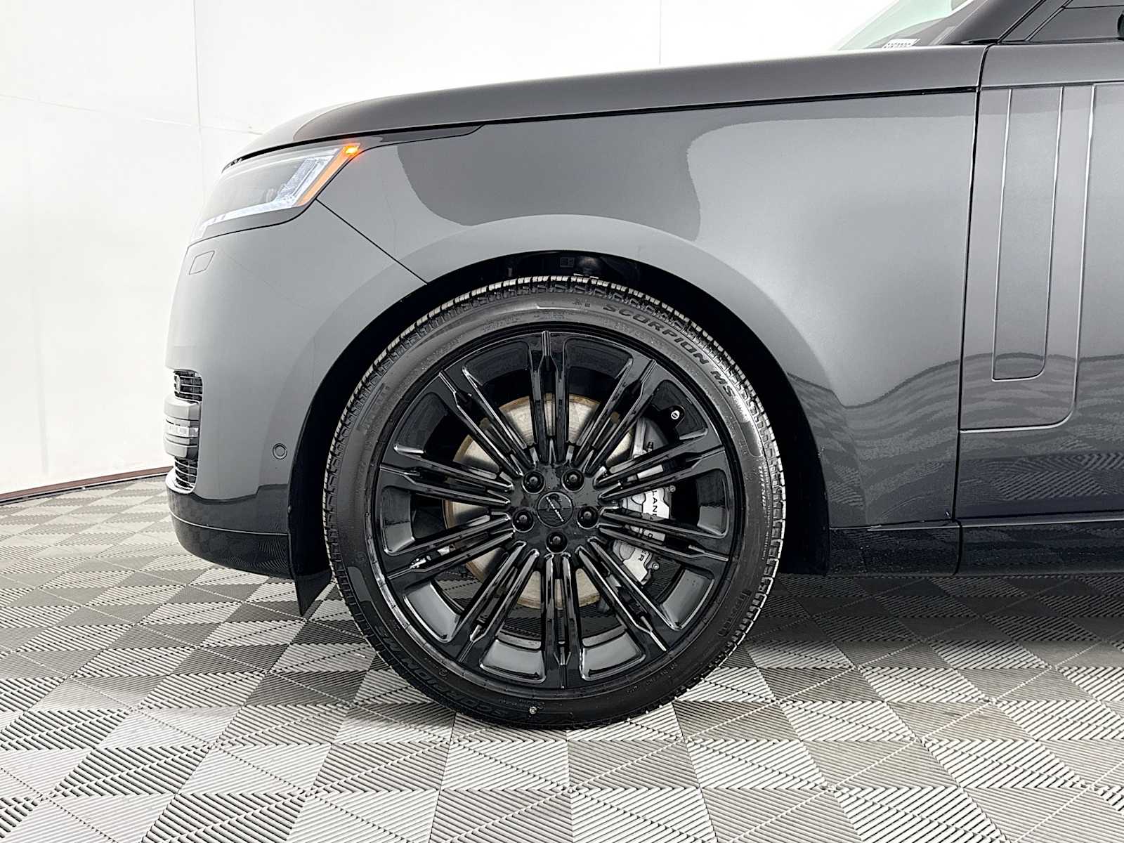 2026 Land Rover Range Rover SE - Photo 32