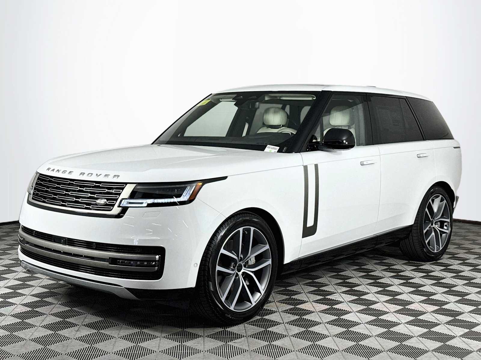 New 2026 Land Rover Range Rover SE SUV