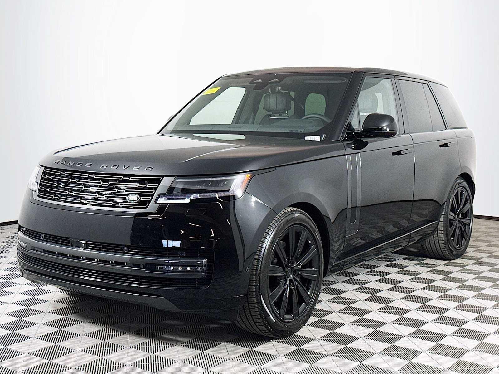 2026 Land Rover Range Rover P400 SE AWD