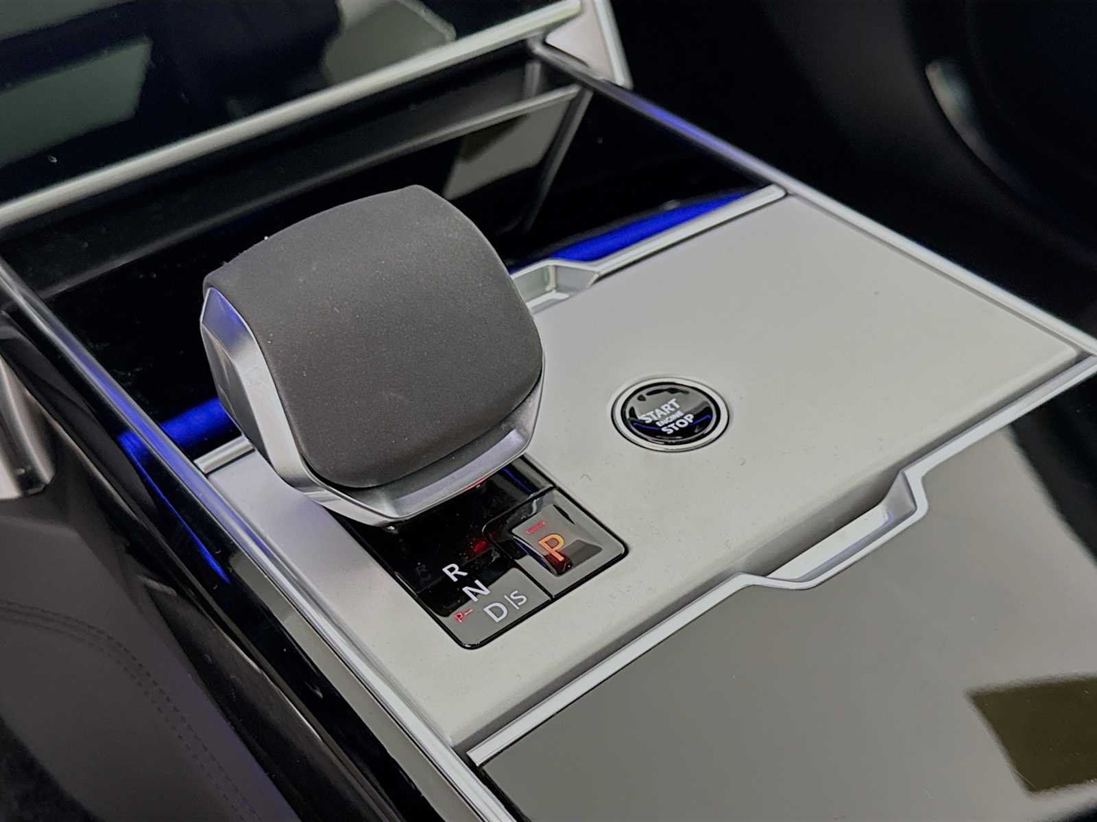 2026 Land Rover Range Rover SE - Photo 19