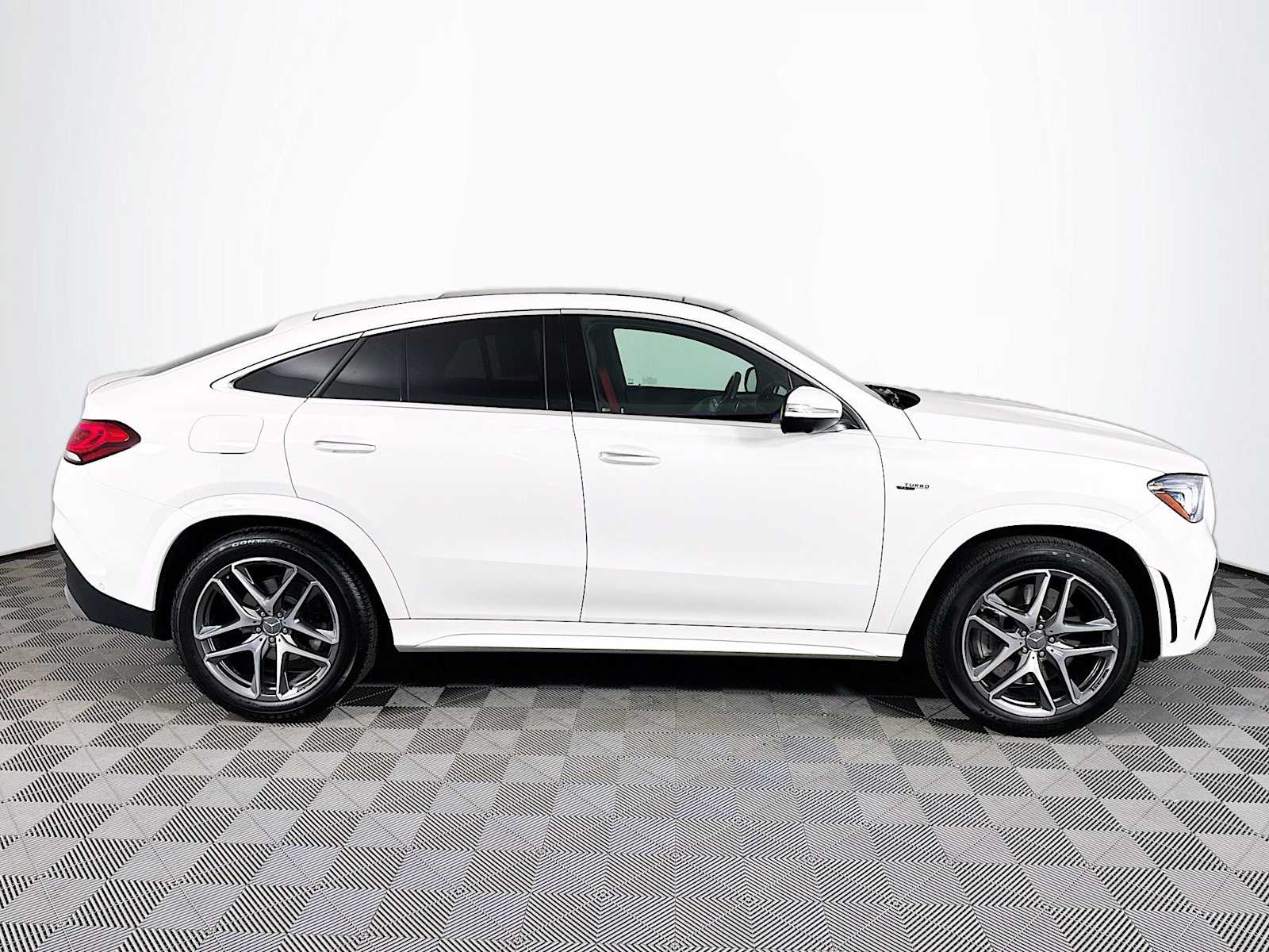 2023 Mercedes Benz GLE AMG 53 photo 2