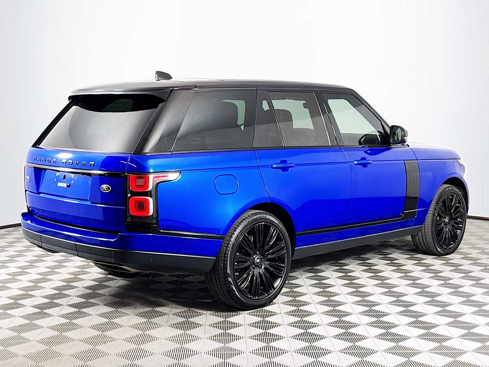 2021 Land Rover Range Rover P525 HSE HSE Westminster Edition photo 4