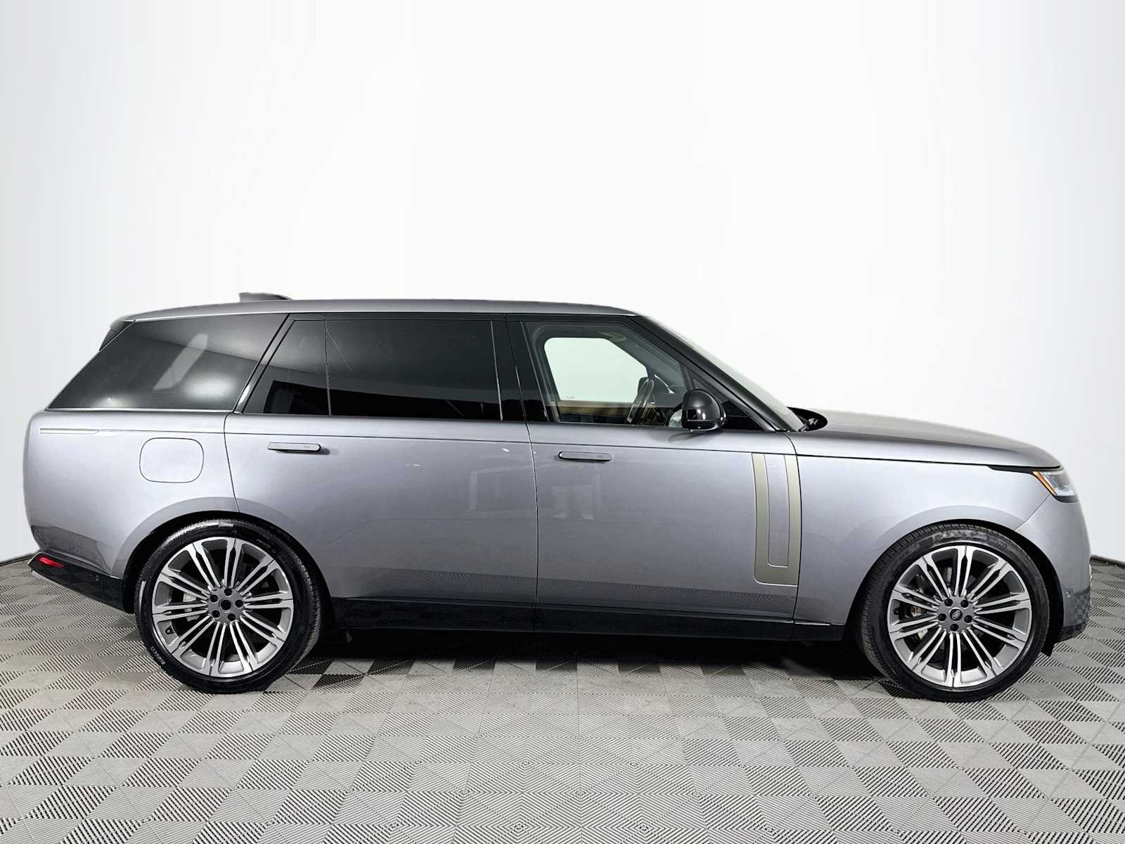 Certified 2025 Land Rover Range Rover P400 SE 7 Seat SUV