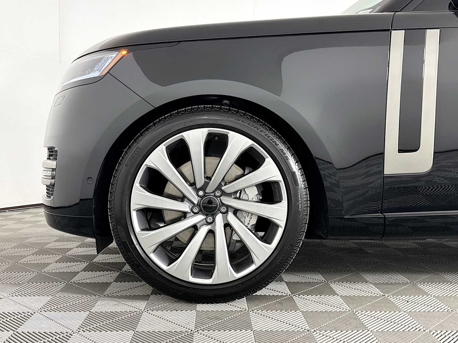 2026 Land Rover Range Rover SE - Photo 31