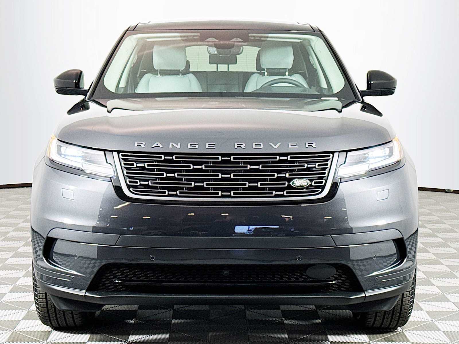2025 Land Rover Range Rover Velar P250 S photo 2