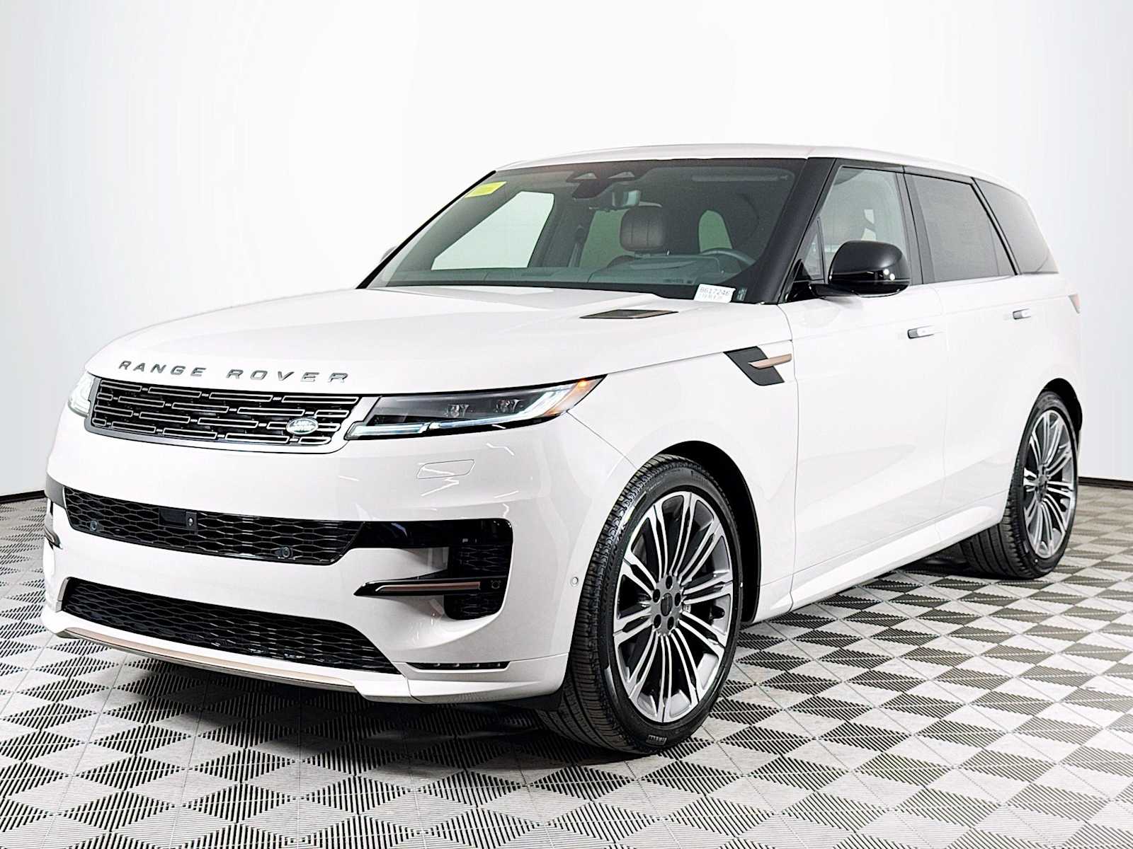 2026 Land Rover Range Rover Sport P400 Dynamic SE AWD
