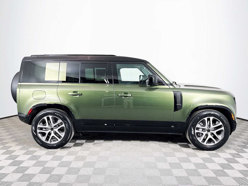New 2026 Land Rover Defender 110 X-Dynamic SE SUV