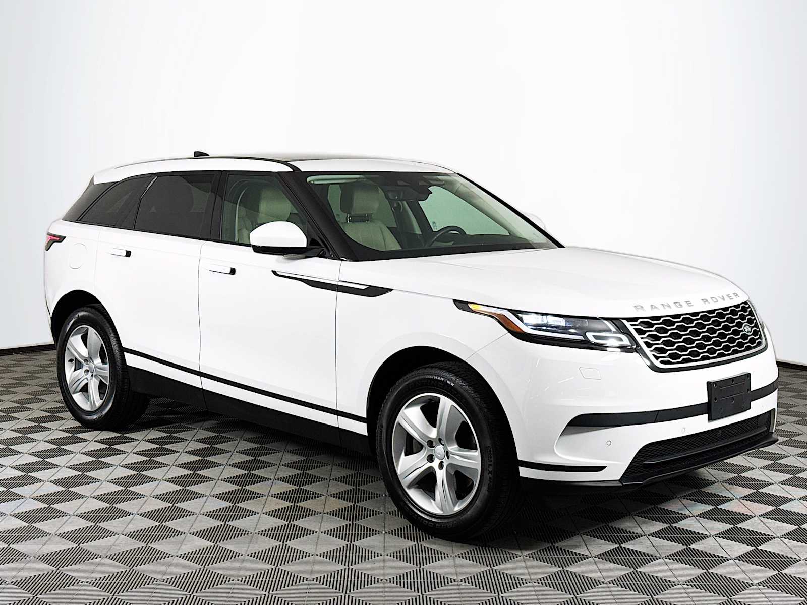 2023 Land Rover Range Rover Velar S photo 3