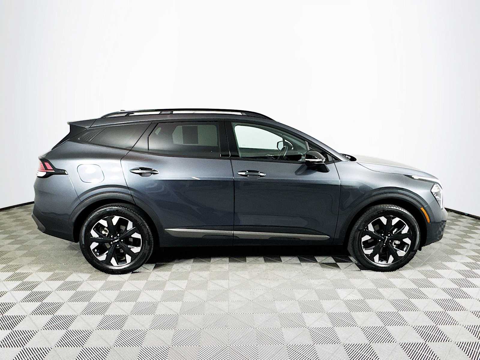 2023 Kia Sportage Plug-In Hybrid X-Line photo 4