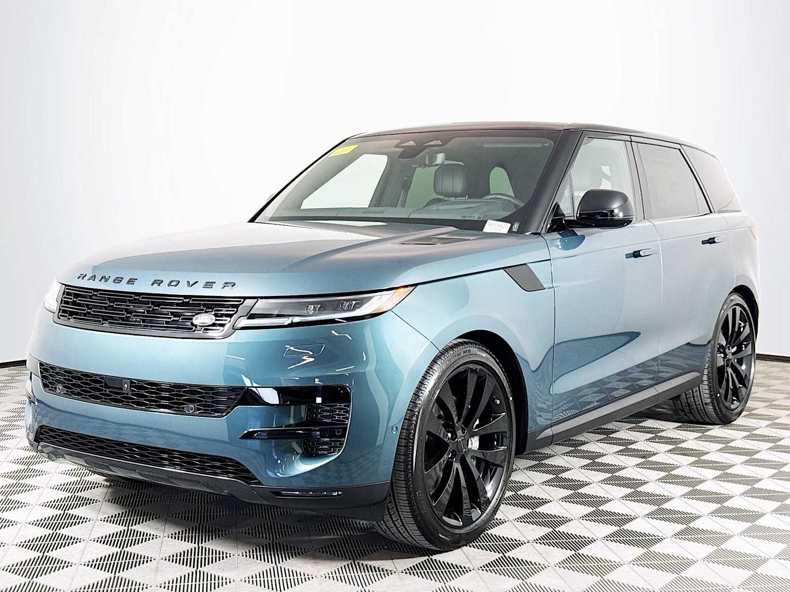 2026 Land Rover Range Rover Sport P360 SE MHEV's photo