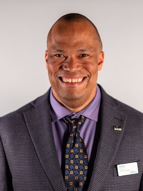 Staff member Dudley William from ID_95b98b