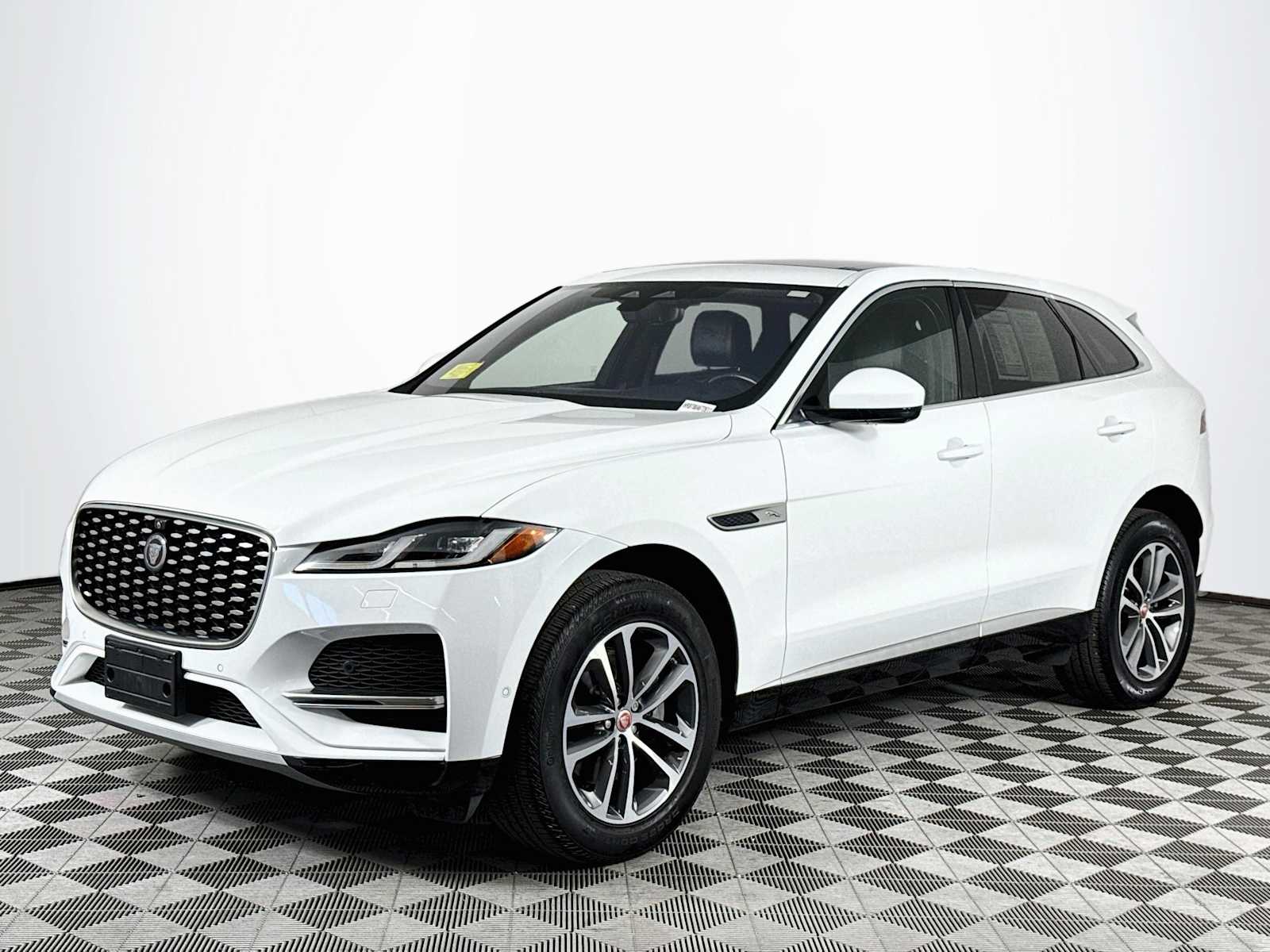  Jaguar F-PACE