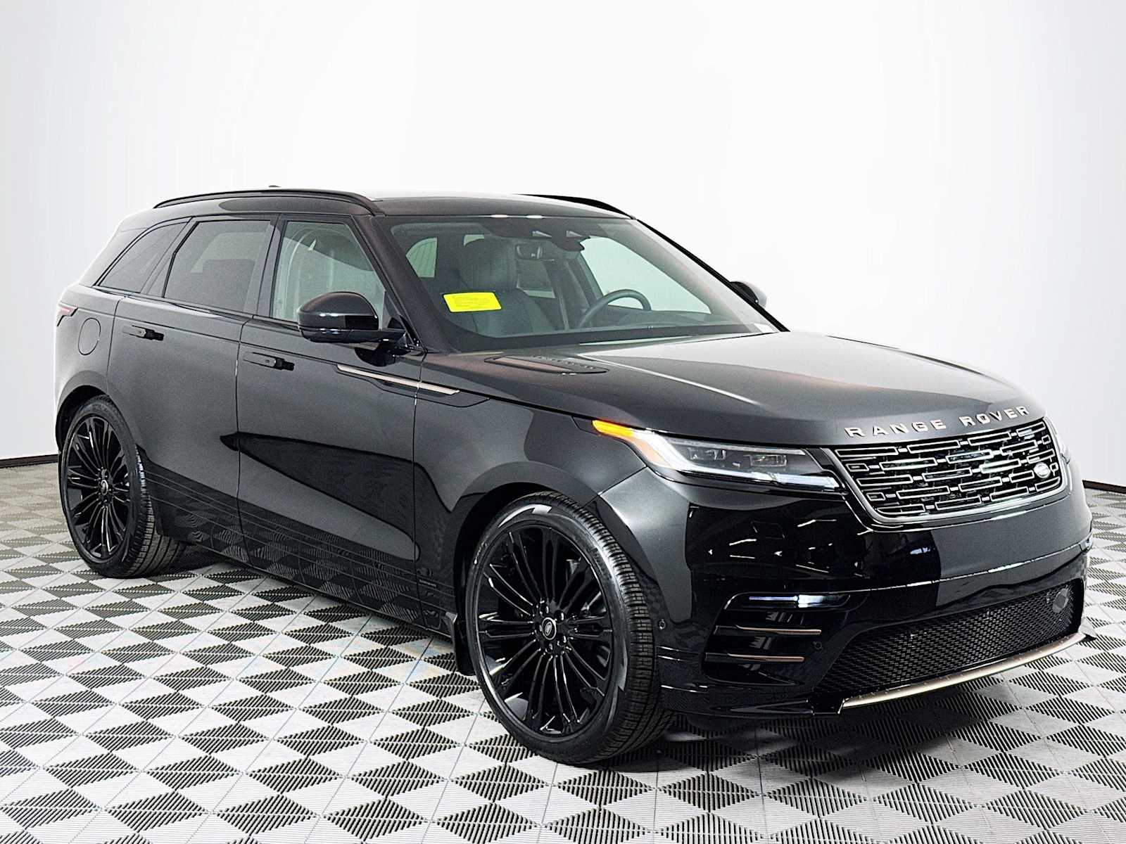 2026 Land Rover Range Rover Velar P400 Autobiography photo 2