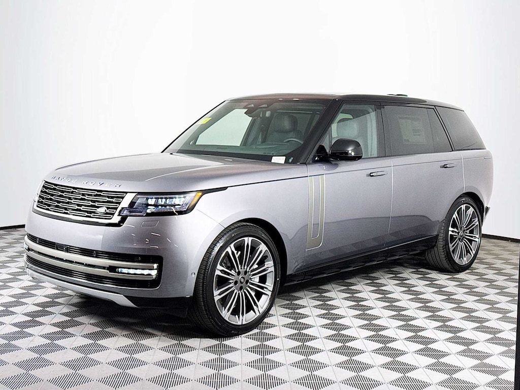 New 2025 Land Rover Range Rover SE LWB 7-Seat SUV