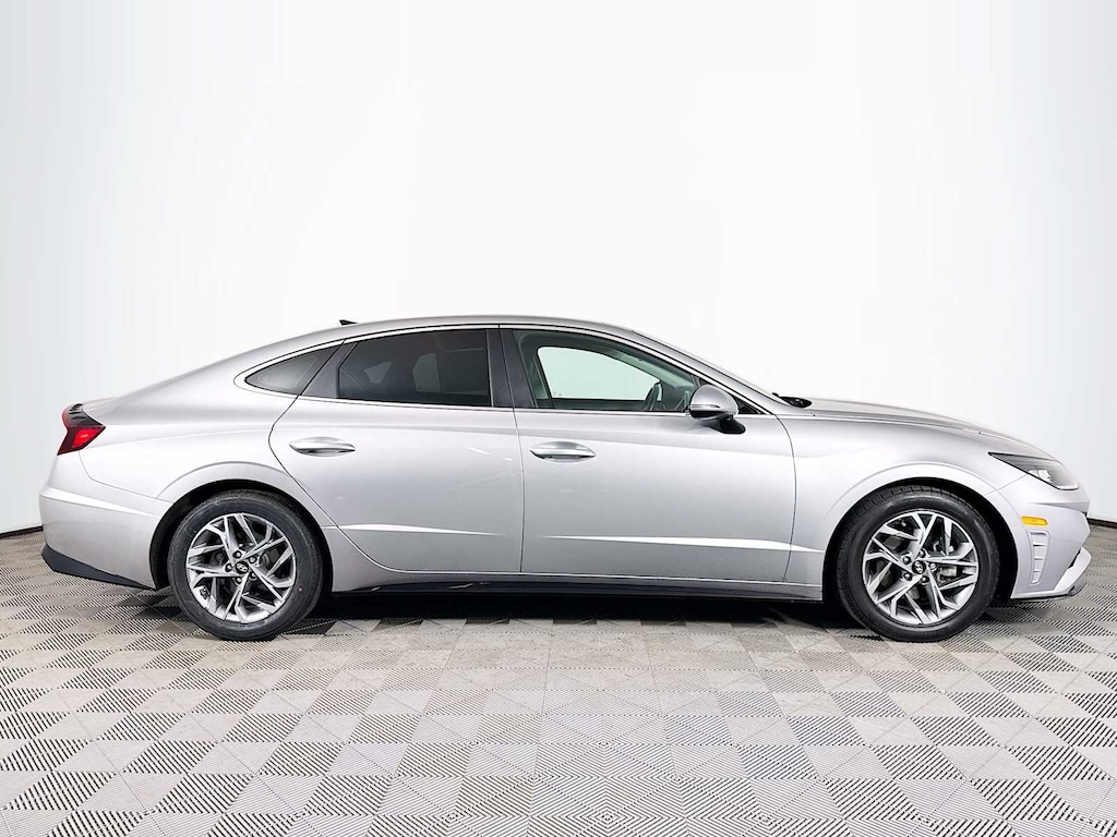 Used 2021 Hyundai Sonata SEL Sedan