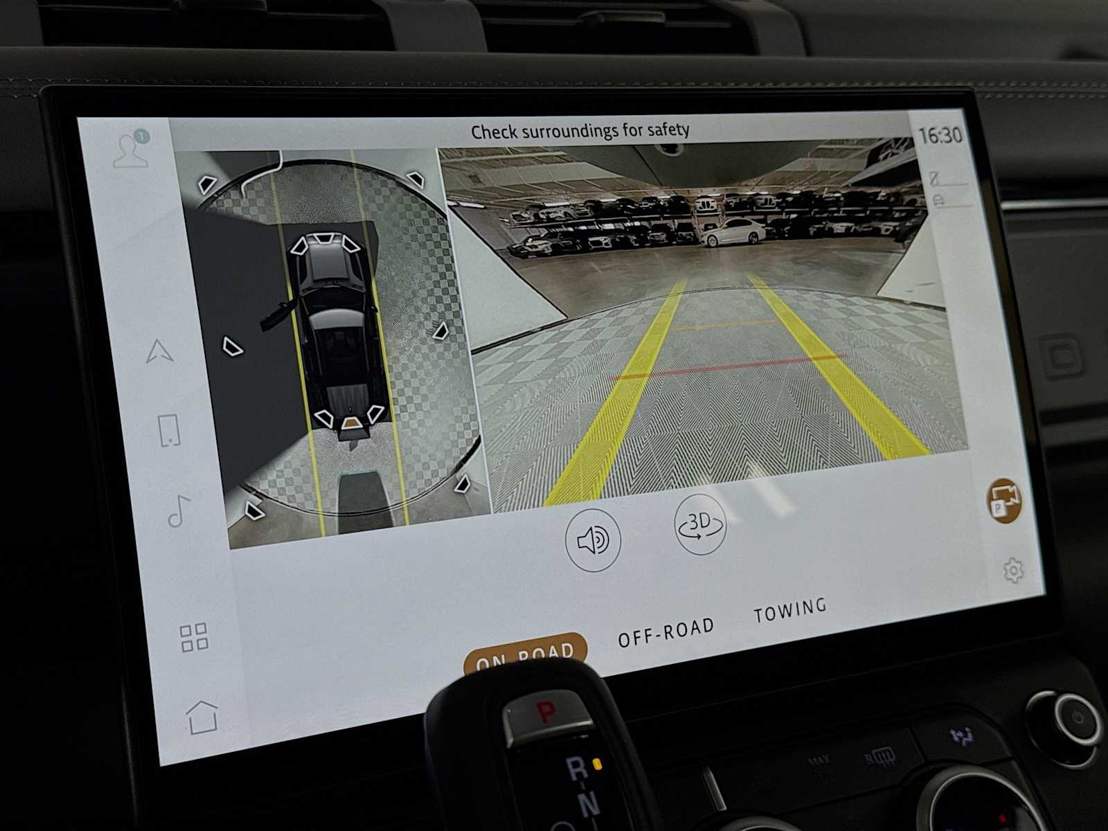 2026 Land Rover Defender X-Dynamic SE - Photo 15