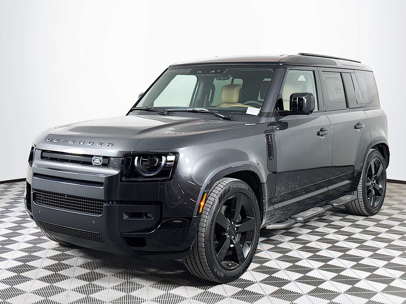 2026 Land Rover Defender X-Dynamic SE's photo