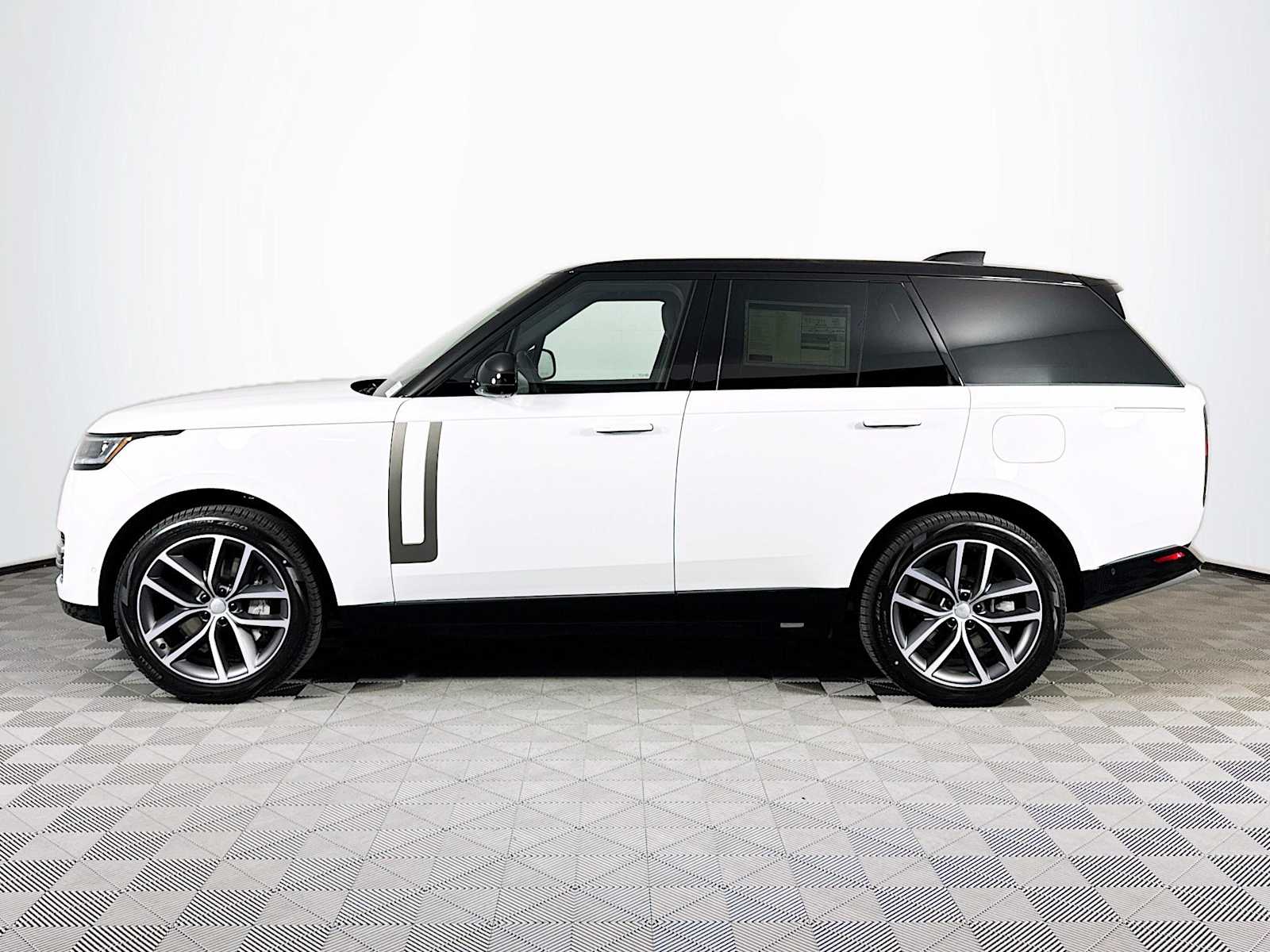 2025 Land Rover Range Rover SE - Photo 8