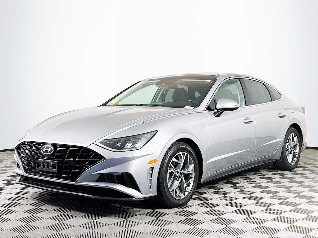 Used 2021 Hyundai Sonata SEL Sedan