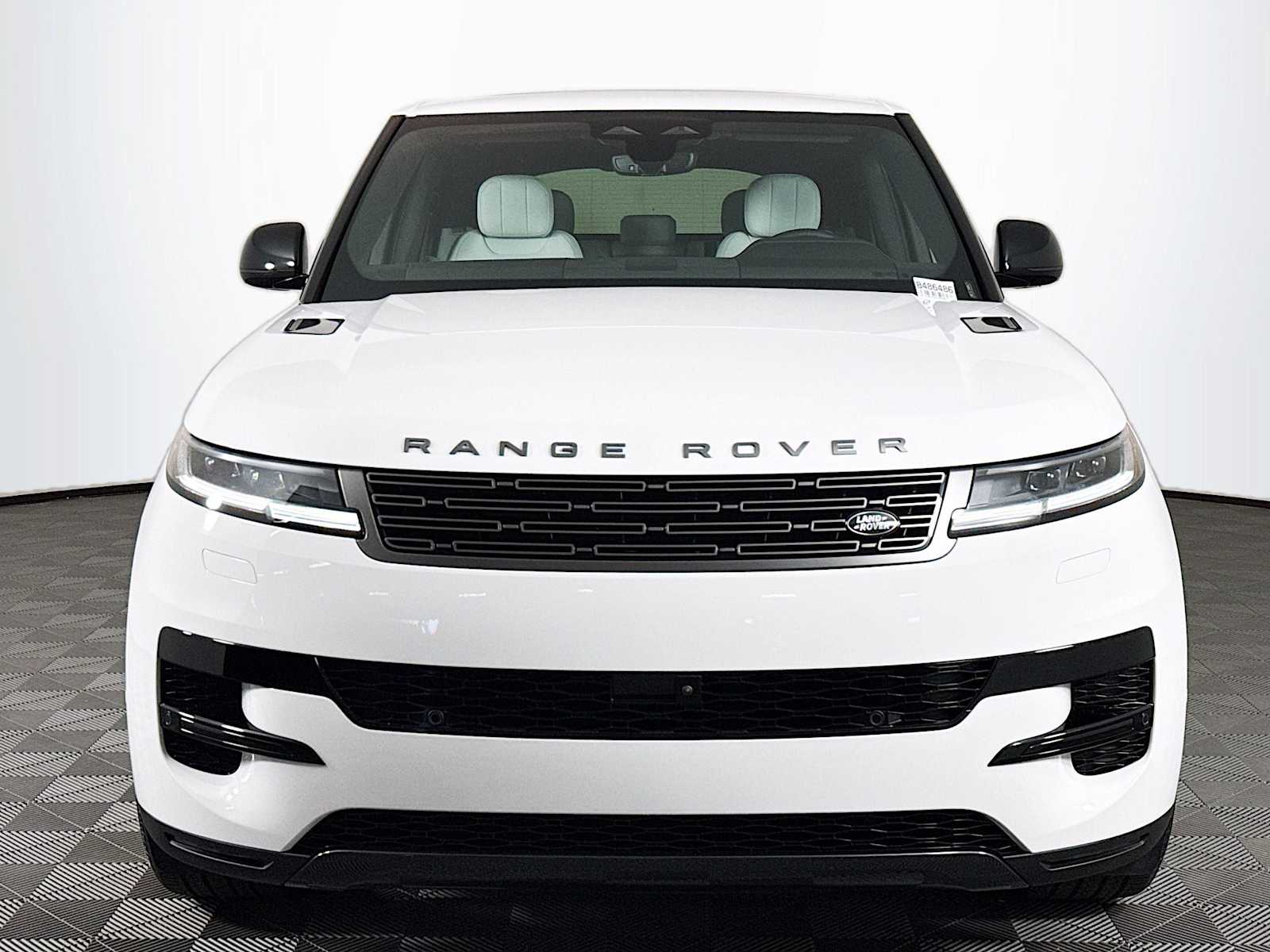 2025 Land Rover Range Rover Sport SE photo 2