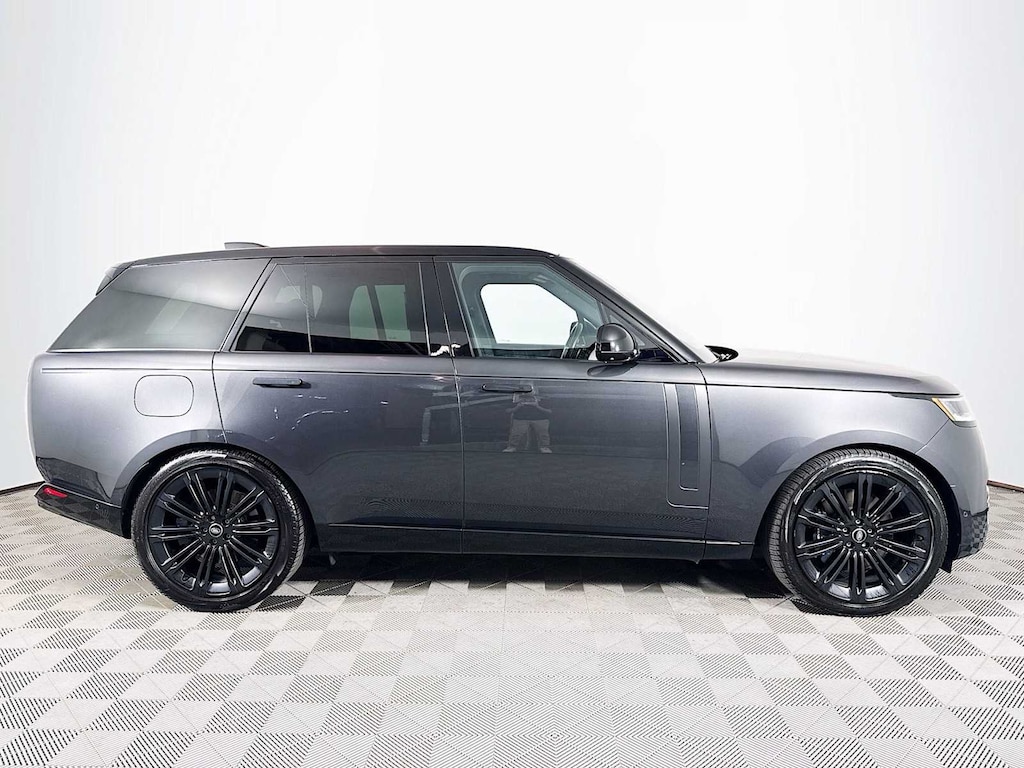Used 2023 Land Rover Range Rover P530 SE SUV