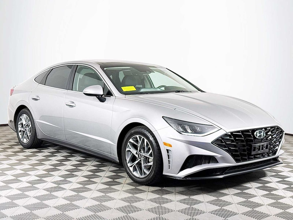 Used 2021 Hyundai Sonata SEL Sedan