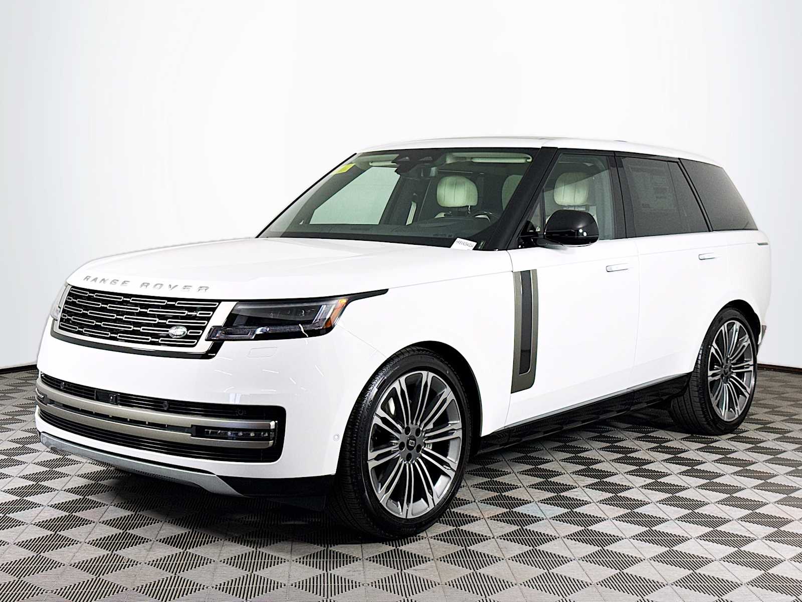 2027 Land Rover Range Rover SE SUV
