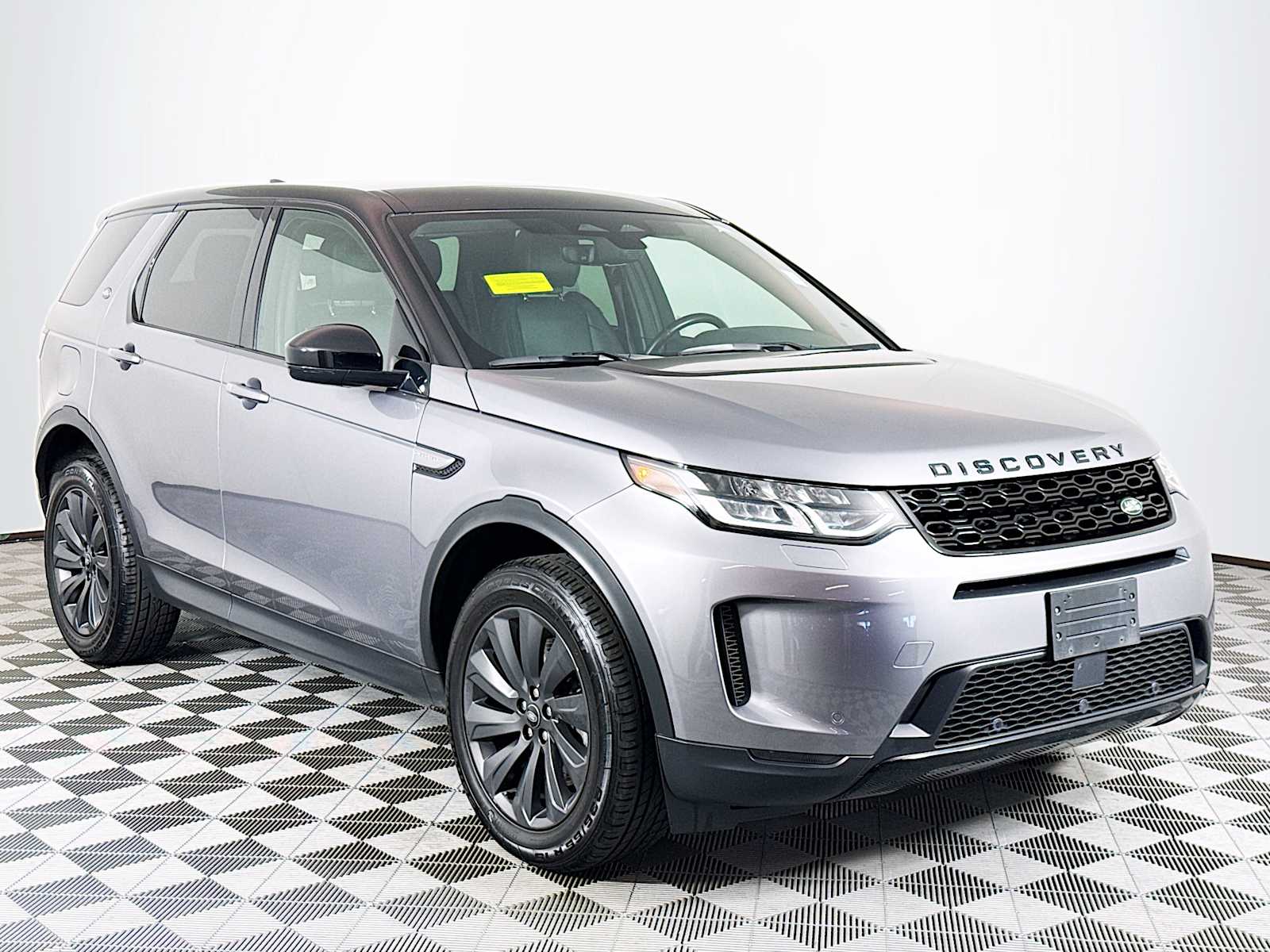 2022 Land Rover Discovery Sport S photo 3