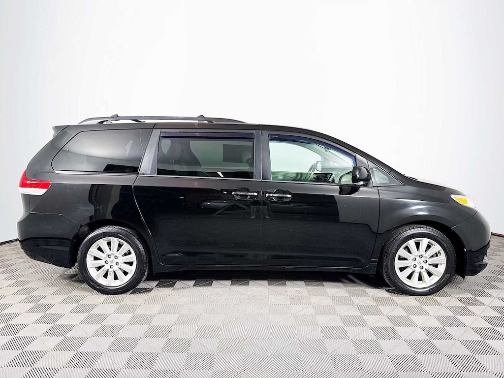 Used 2012 Toyota Sienna Limited 7 Passenger Van