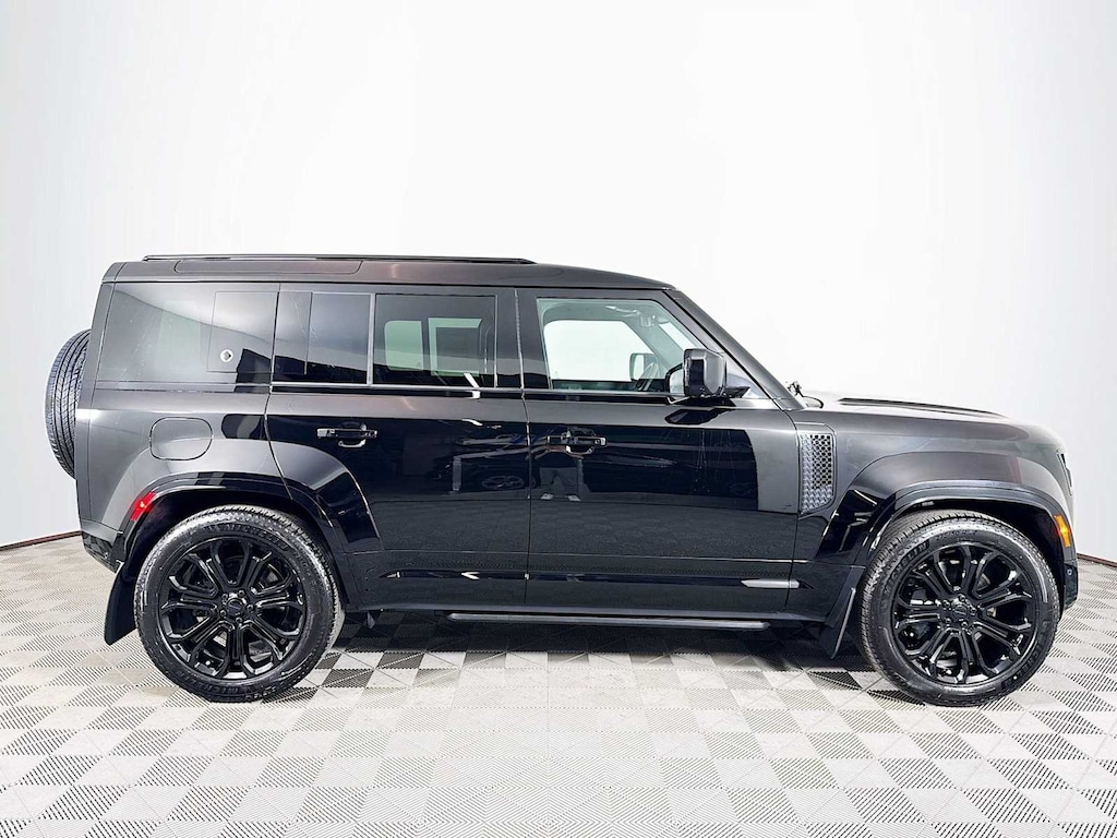 New 2026 Land Rover Defender 110 Defender 110 Octa Black SUV