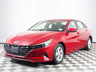 Used 2022 Hyundai Elantra SE Sedan