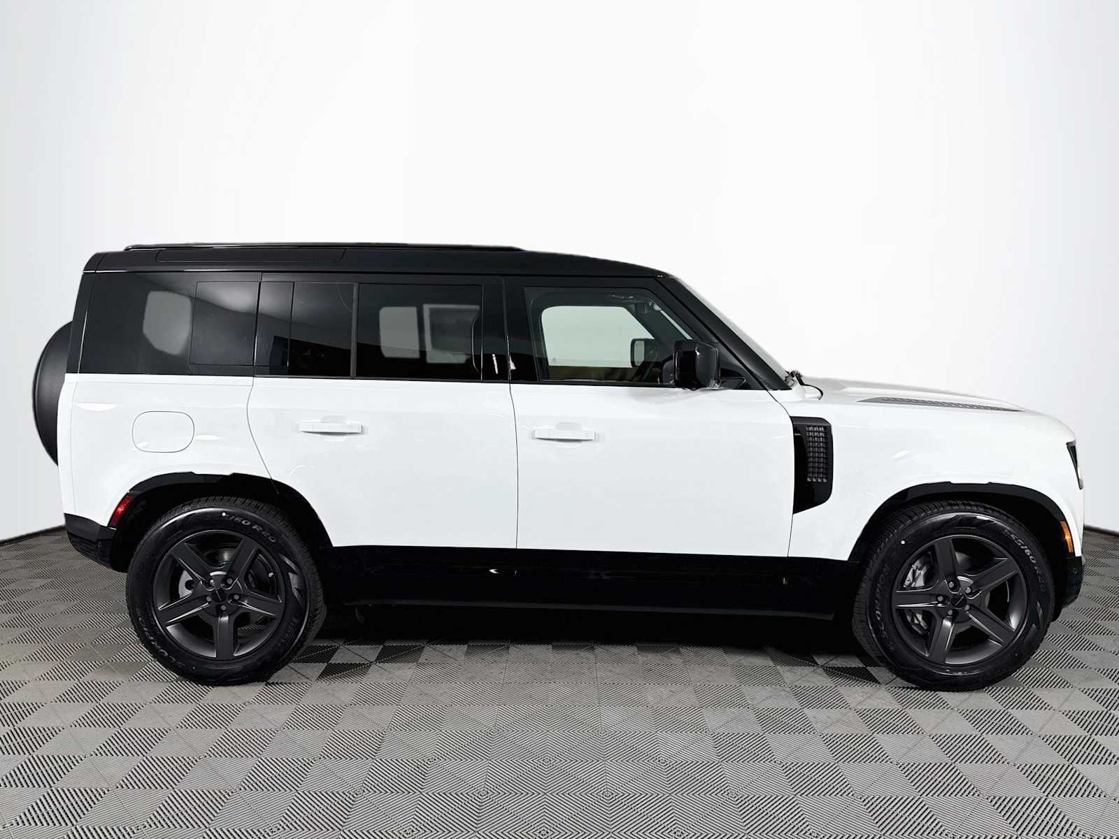 New 2026 Land Rover Defender 110 X-Dynamic SE SUV