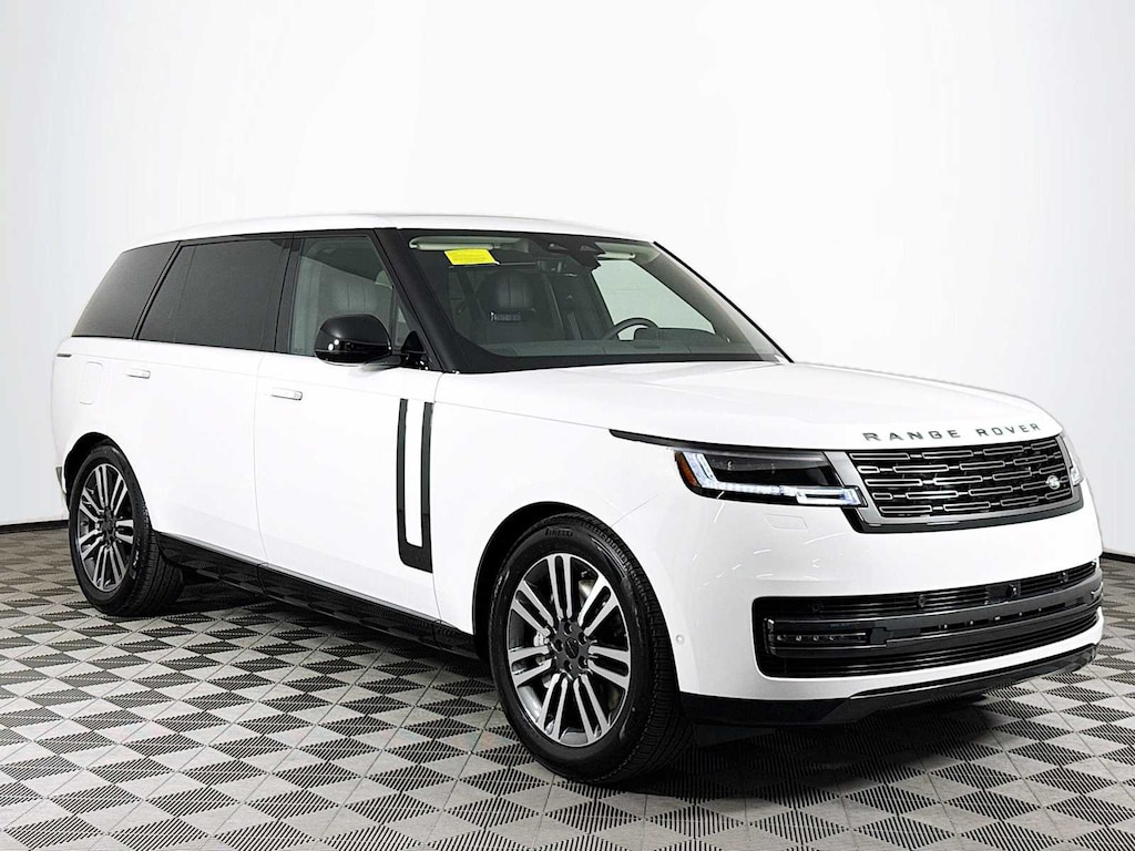New 2026 Land Rover Range Rover SE LWB 7-Seats / V8 SUV