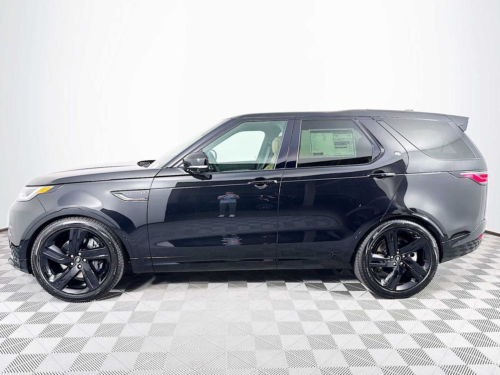 2025 Land Rover Discovery Dynamic SE - Photo 8