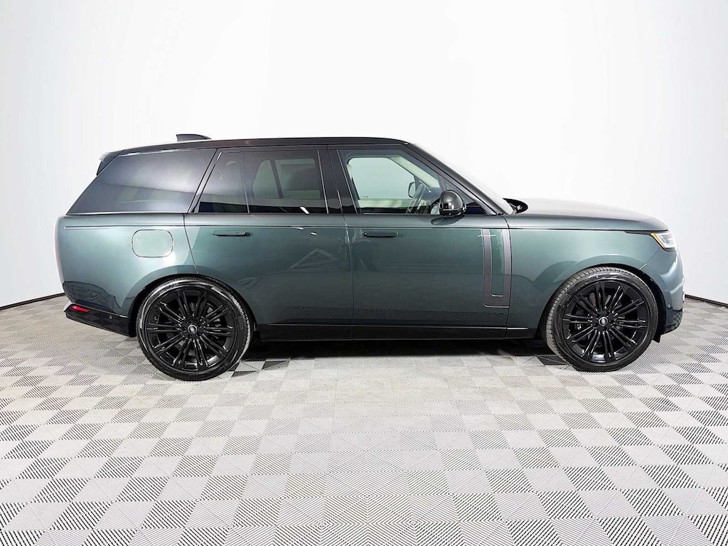 Certified 2024 Land Rover Range Rover P530 SE SUV