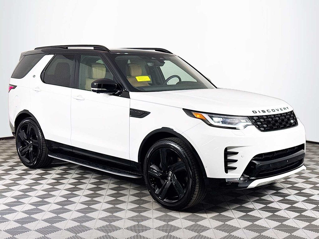 New 2025 Land Rover Discovery Dynamic SE SUV