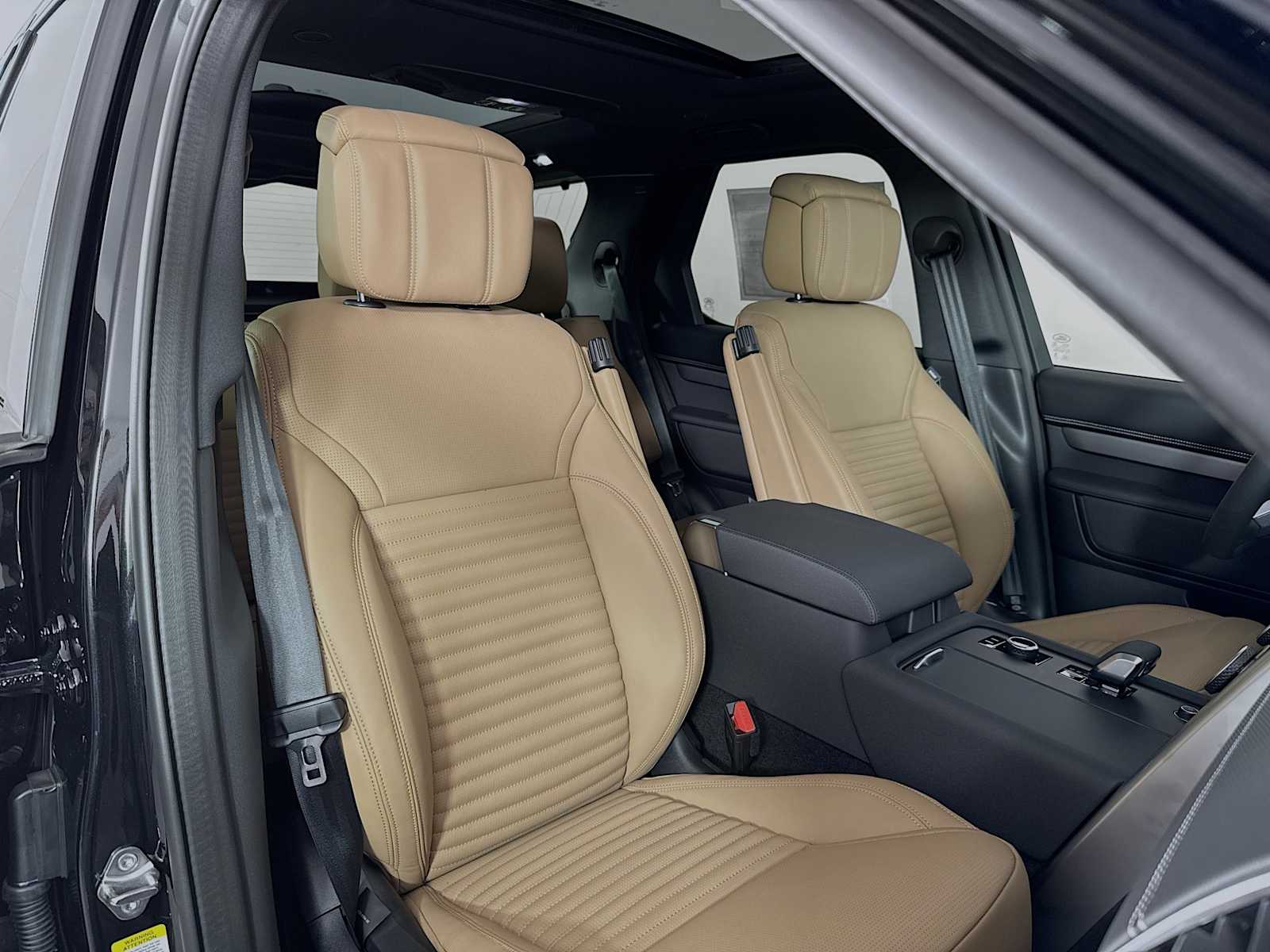 2025 Land Rover Discovery Dynamic SE - Photo 27