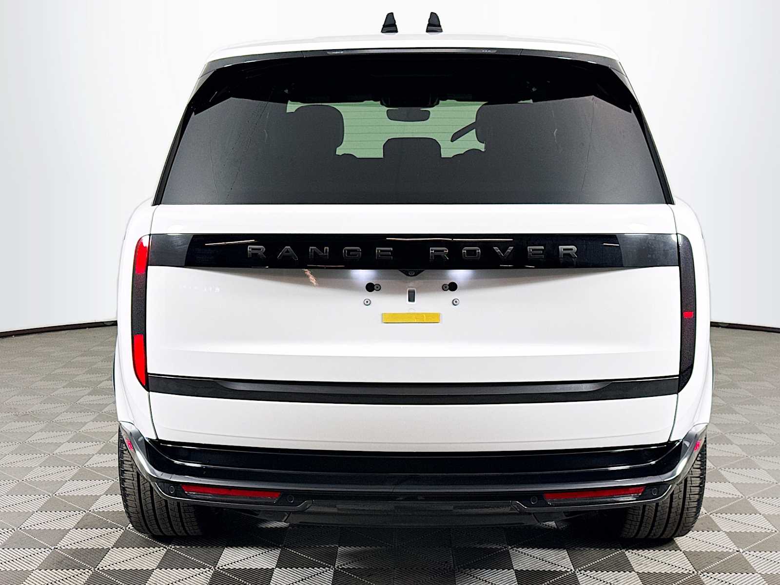 2026 Land Rover Range Rover SE - Photo 6