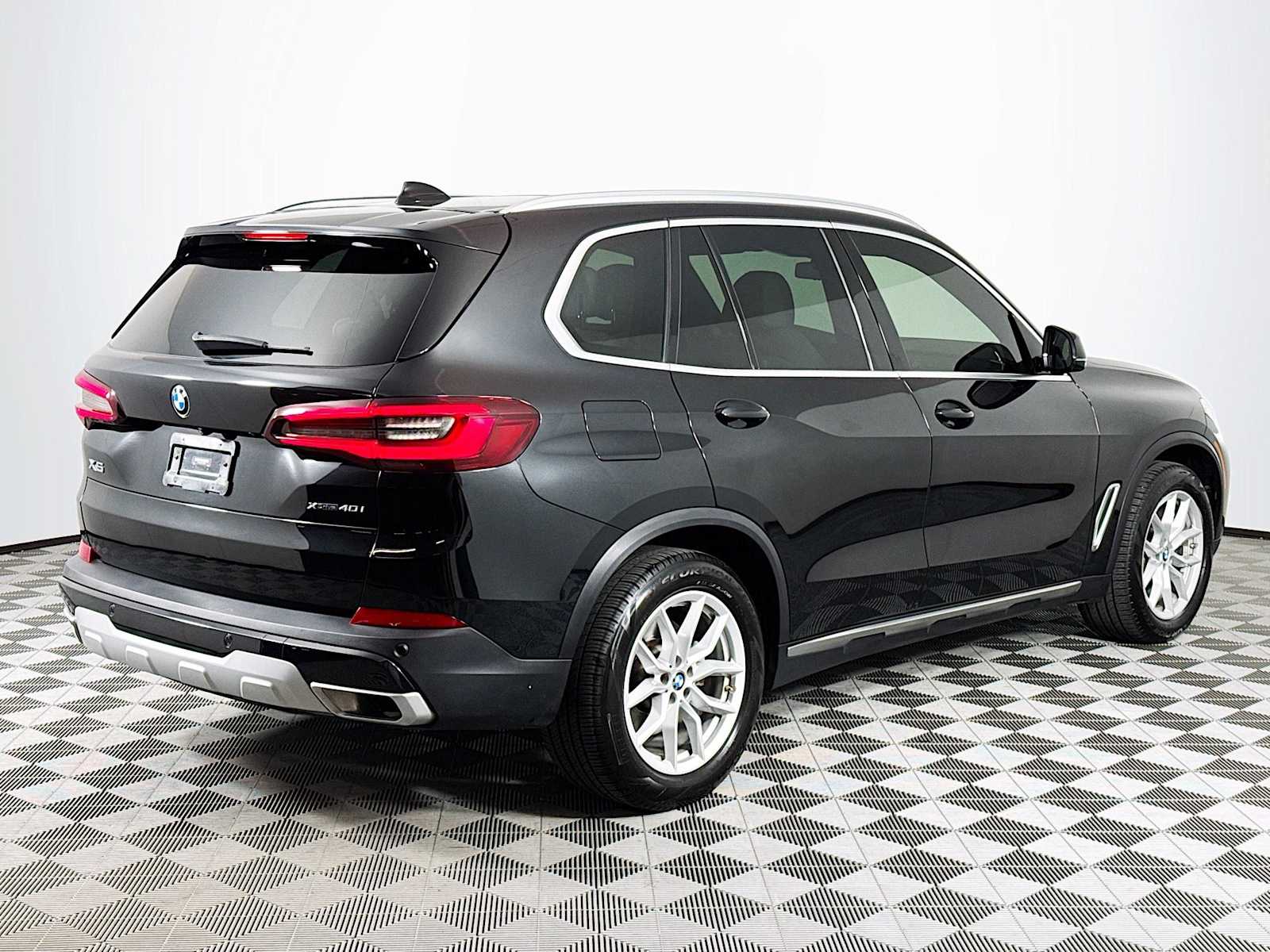 2022 Bmw X5 xDrive40i photo 2