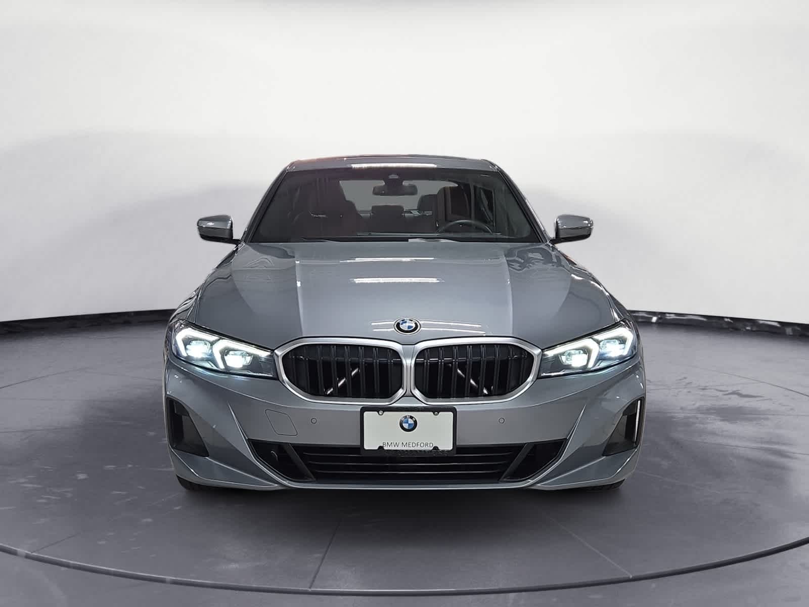 2023 Bmw 330i xDrive photo 2