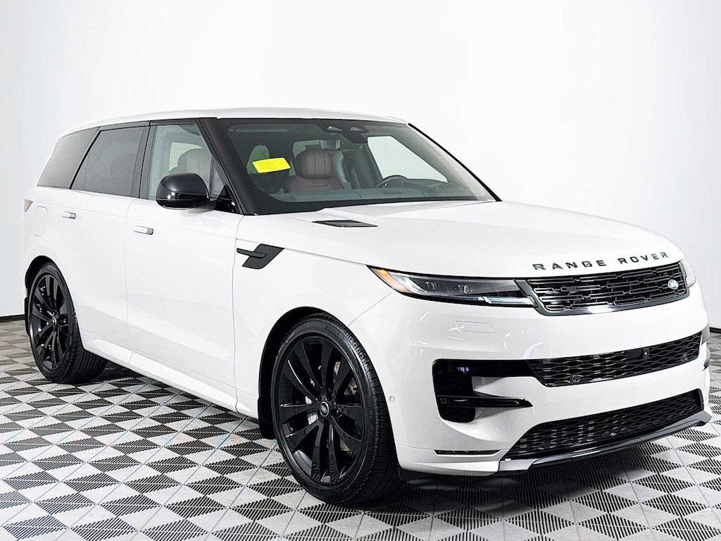 Used 2025 Land Rover Range Rover Sport P400 Dynamic SE SUV