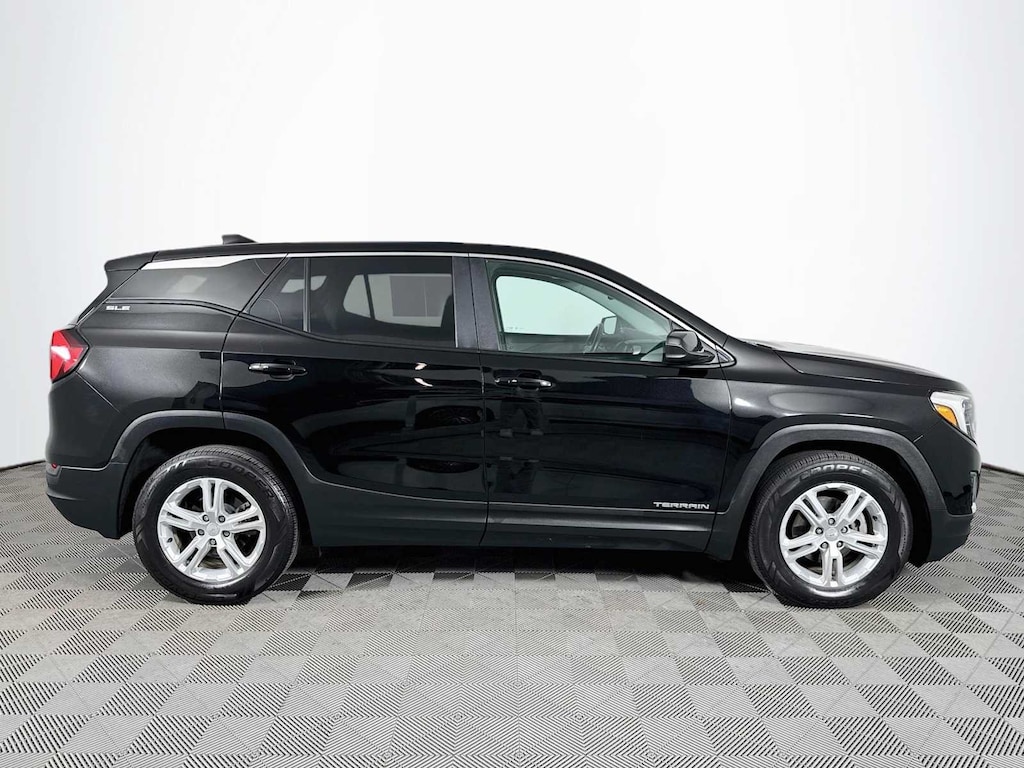 Used 2021 GMC Terrain SLE SUV
