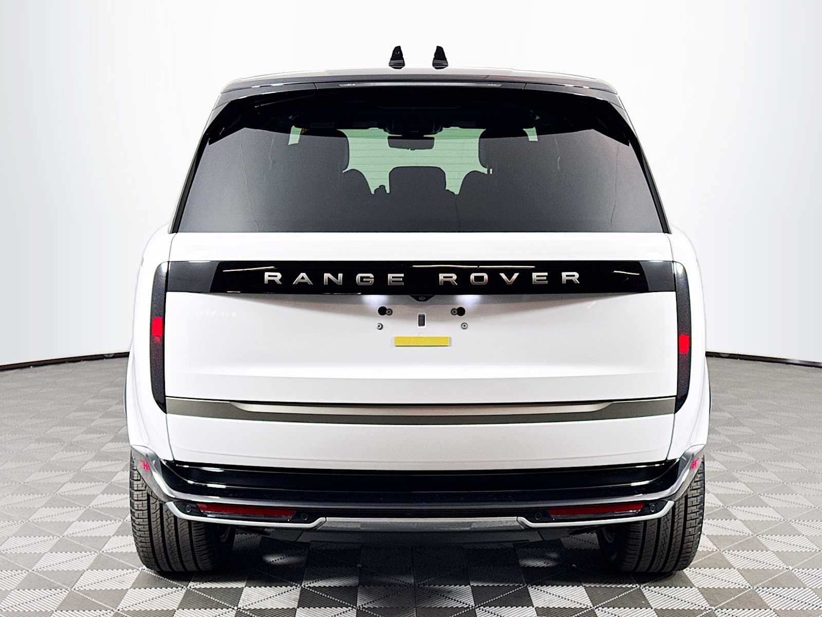2025 Land Rover Range Rover SE - Photo 6