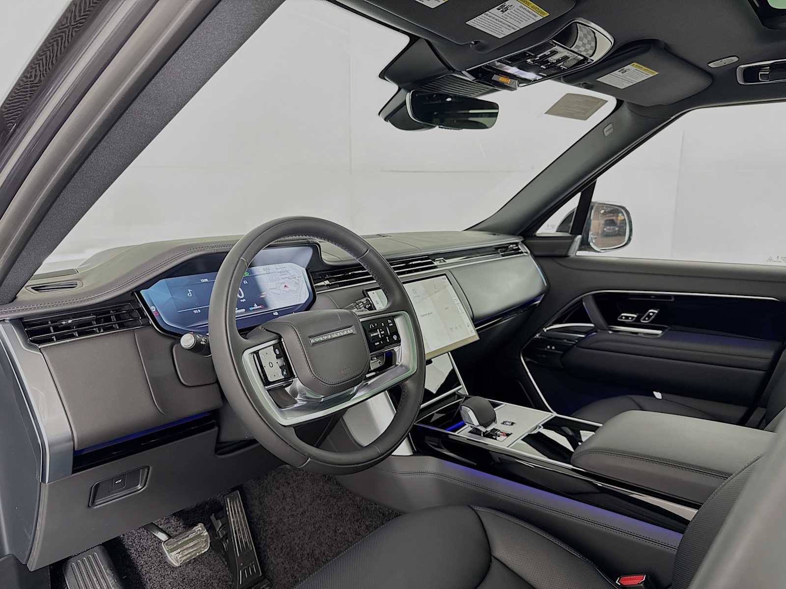 2026 Land Rover Range Rover SE - Photo 9