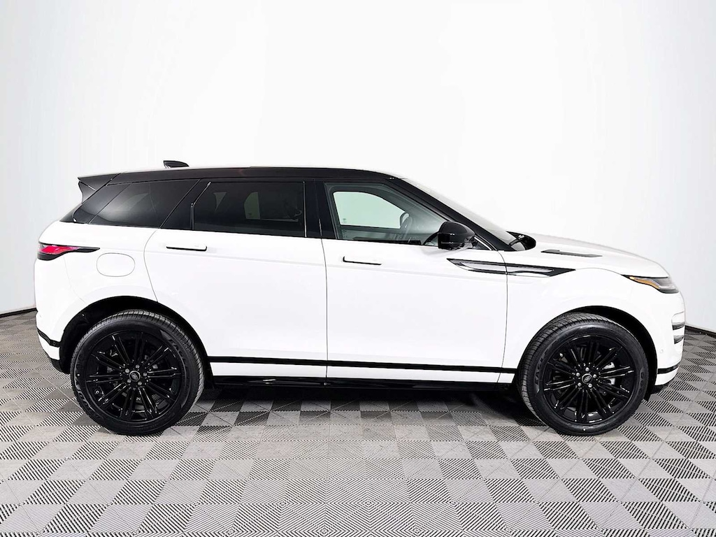 New 2026 Land Rover Range Rover Evoque Dynamic SE SUV