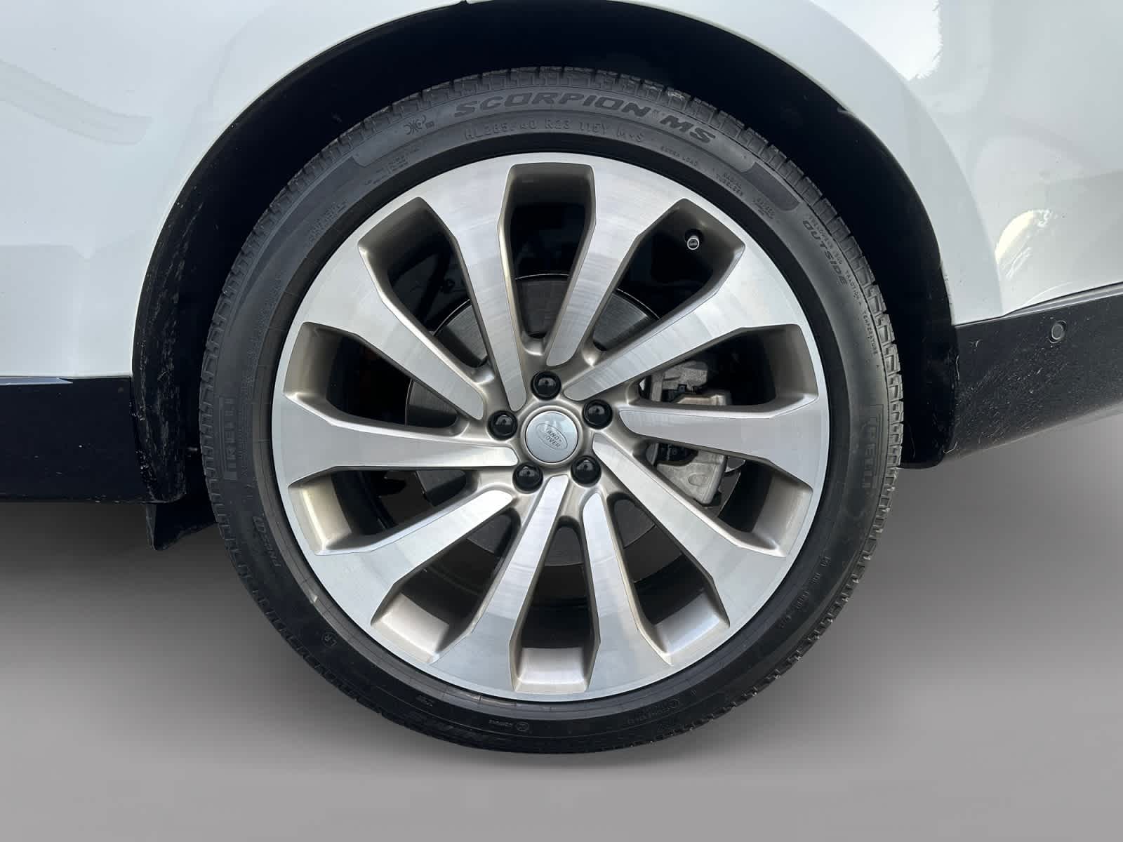 2025 Land Rover Range Rover SE - Photo 28