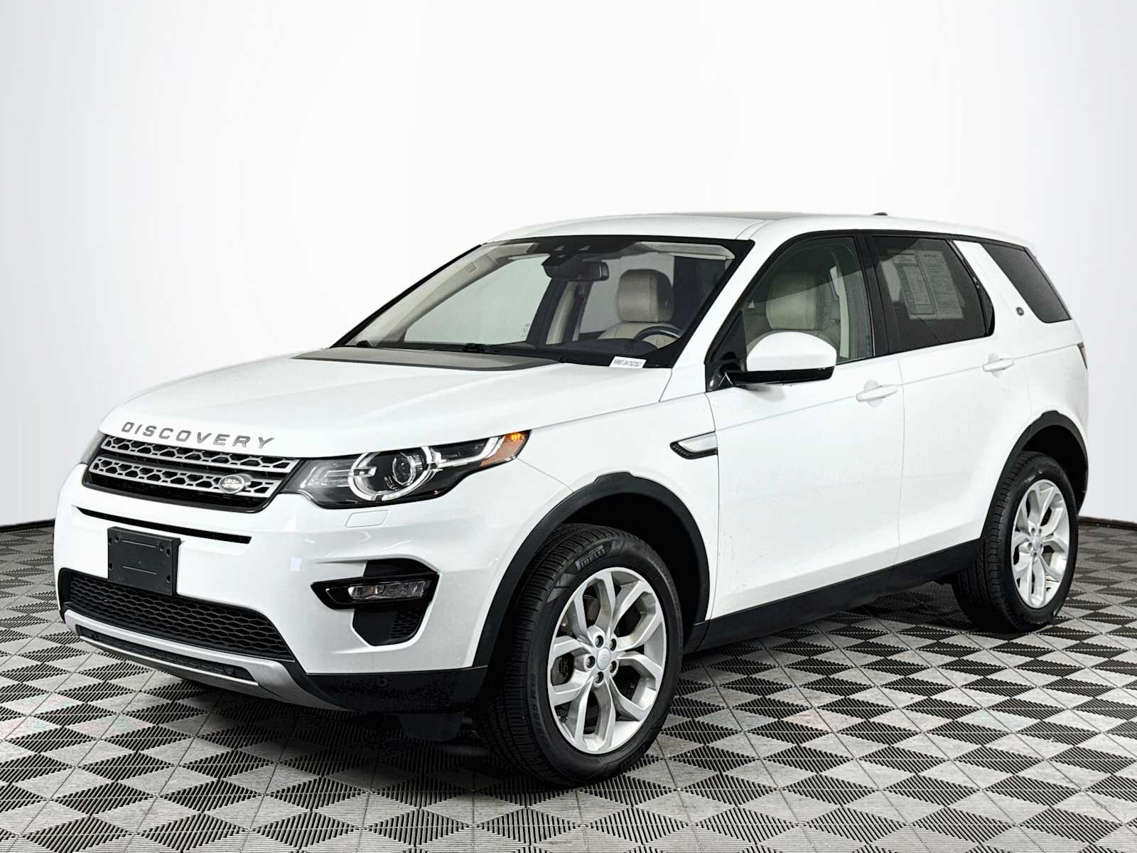 Used 2018 Land Rover Discovery Sport HSE with VIN SALCR2RX4JH752357 for sale in Boston, MA