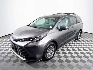 Used 2024 Toyota Sienna LE 8 Passenger Van Passenger Van