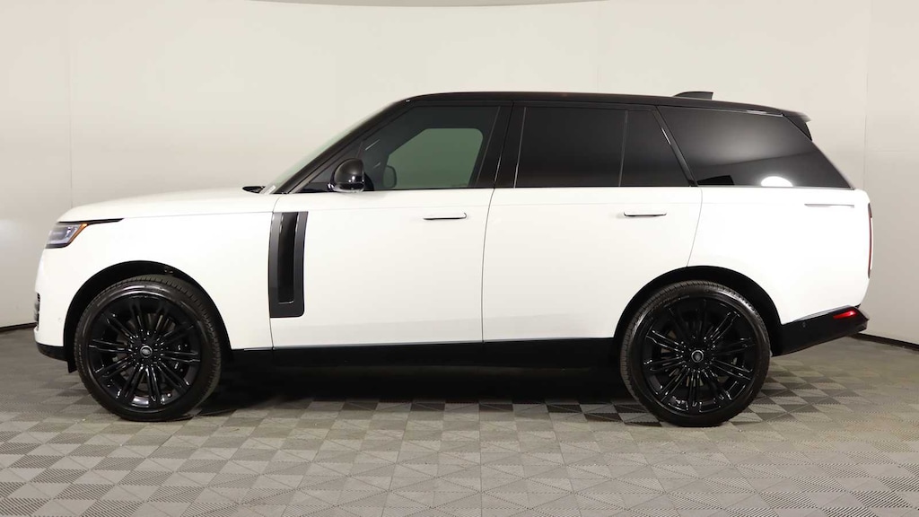 Used 2024 Land Rover Range Rover P530 SE SUV