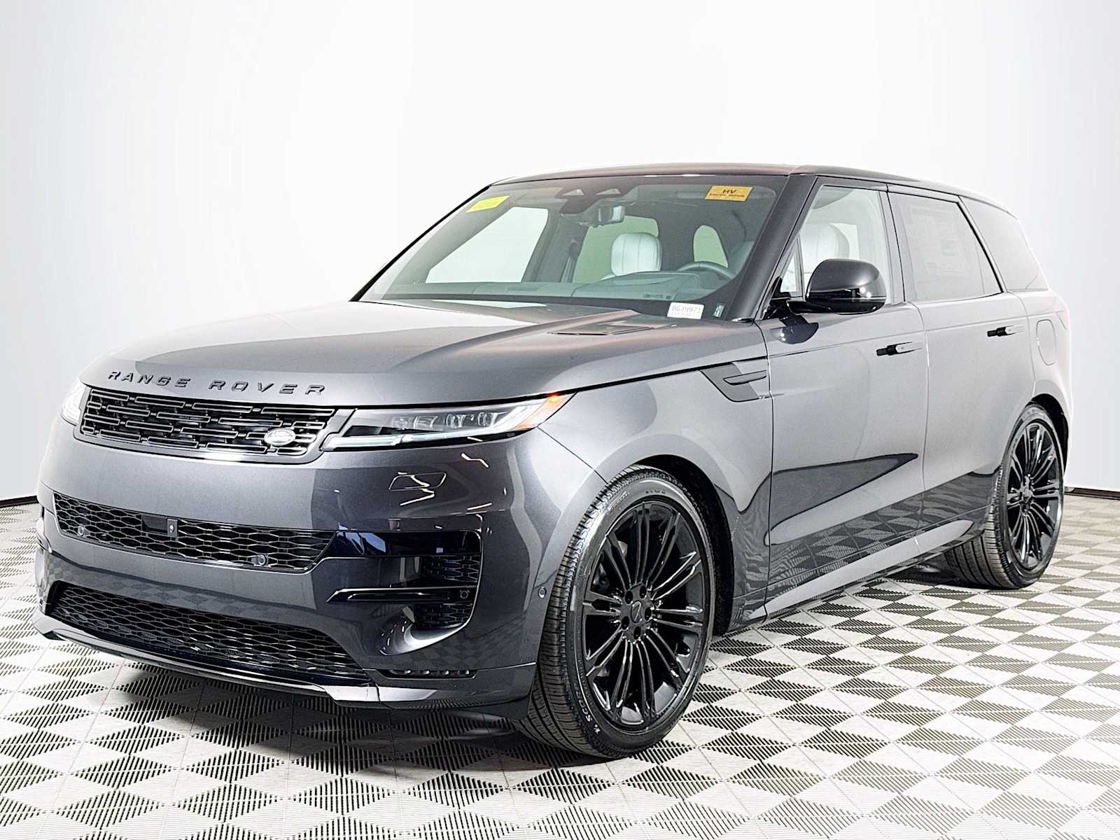 2026 Land Rover Range Rover Sport P460e Dynamic SE AWD